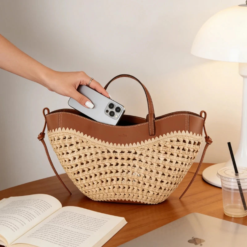 Bolso de mano grande de rafia